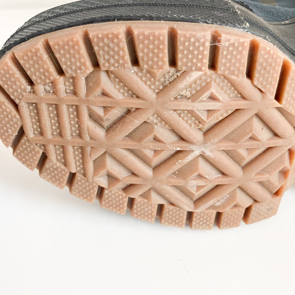 Converse Chuck Taylor All Star GR82 Extra-High Black Gum Women Platform Boot S 5 - Picture 7 of 14